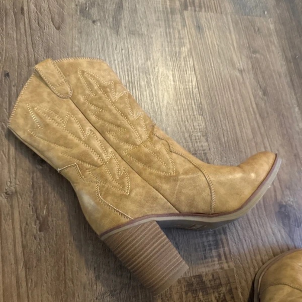 MIA Tan Western Heeled Boots